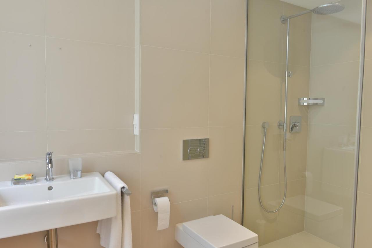 Kolonada Luxury 3 Bedroom Apartment Manes Маріанські Лазні Екстер'єр фото