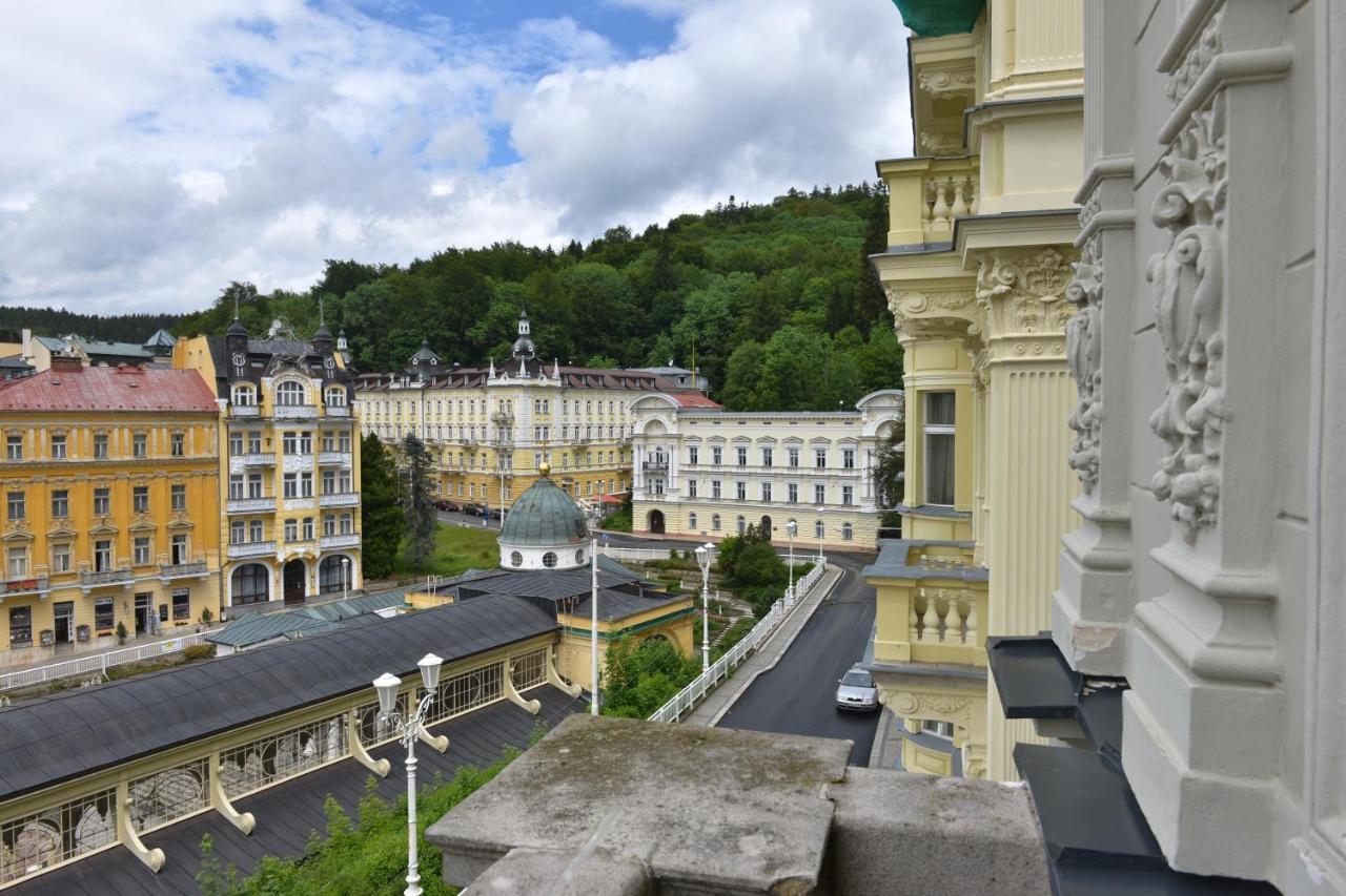 Kolonada Luxury 3 Bedroom Apartment Manes Маріанські Лазні Екстер'єр фото
