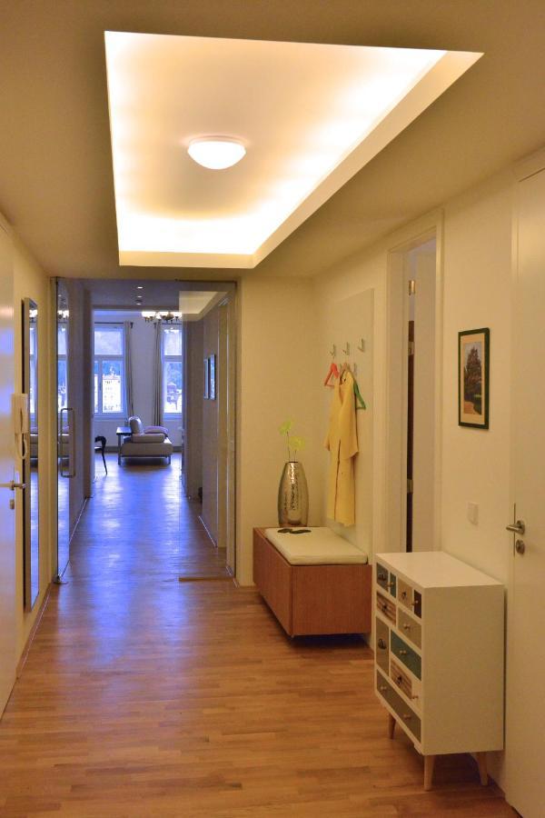 Kolonada Luxury 3 Bedroom Apartment Manes Маріанські Лазні Екстер'єр фото