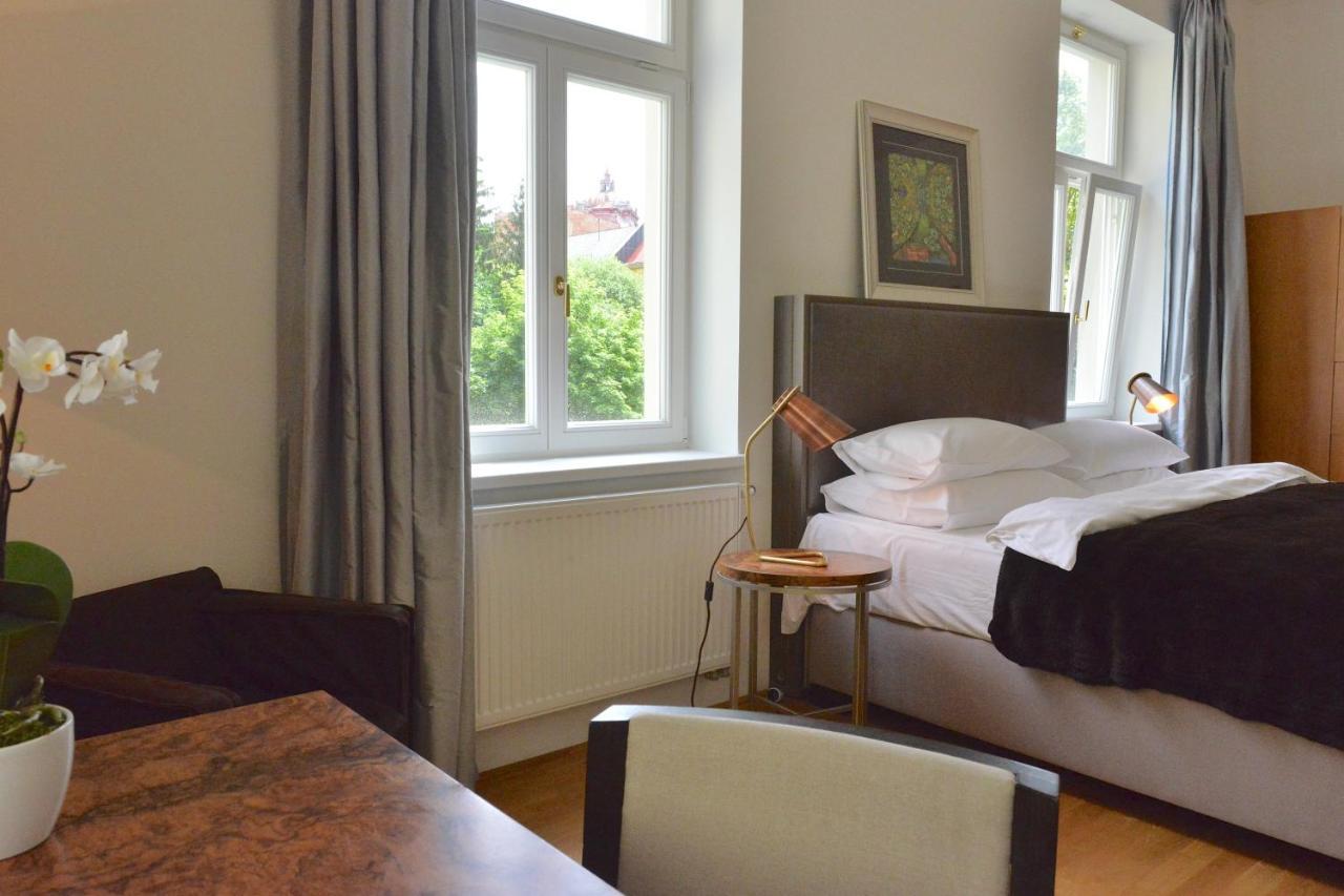 Kolonada Luxury 3 Bedroom Apartment Manes Маріанські Лазні Екстер'єр фото